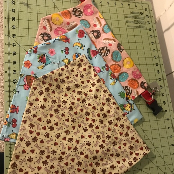 Dog Bandanas and scrunchies! - Picture 3 of 6